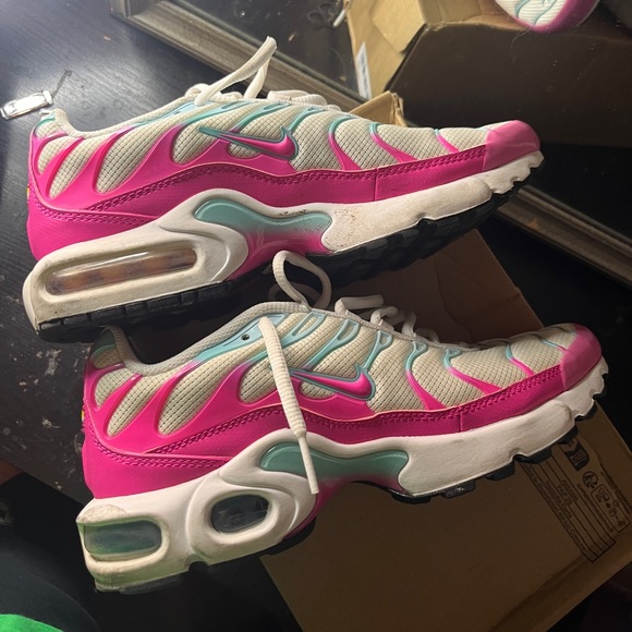 NIKE AIR MAX PLUS - Picture 6 of 6